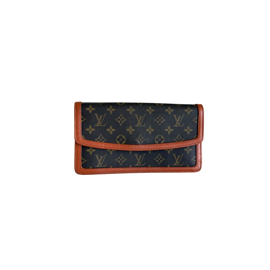 Louis Vuitton Dame PM Clutch