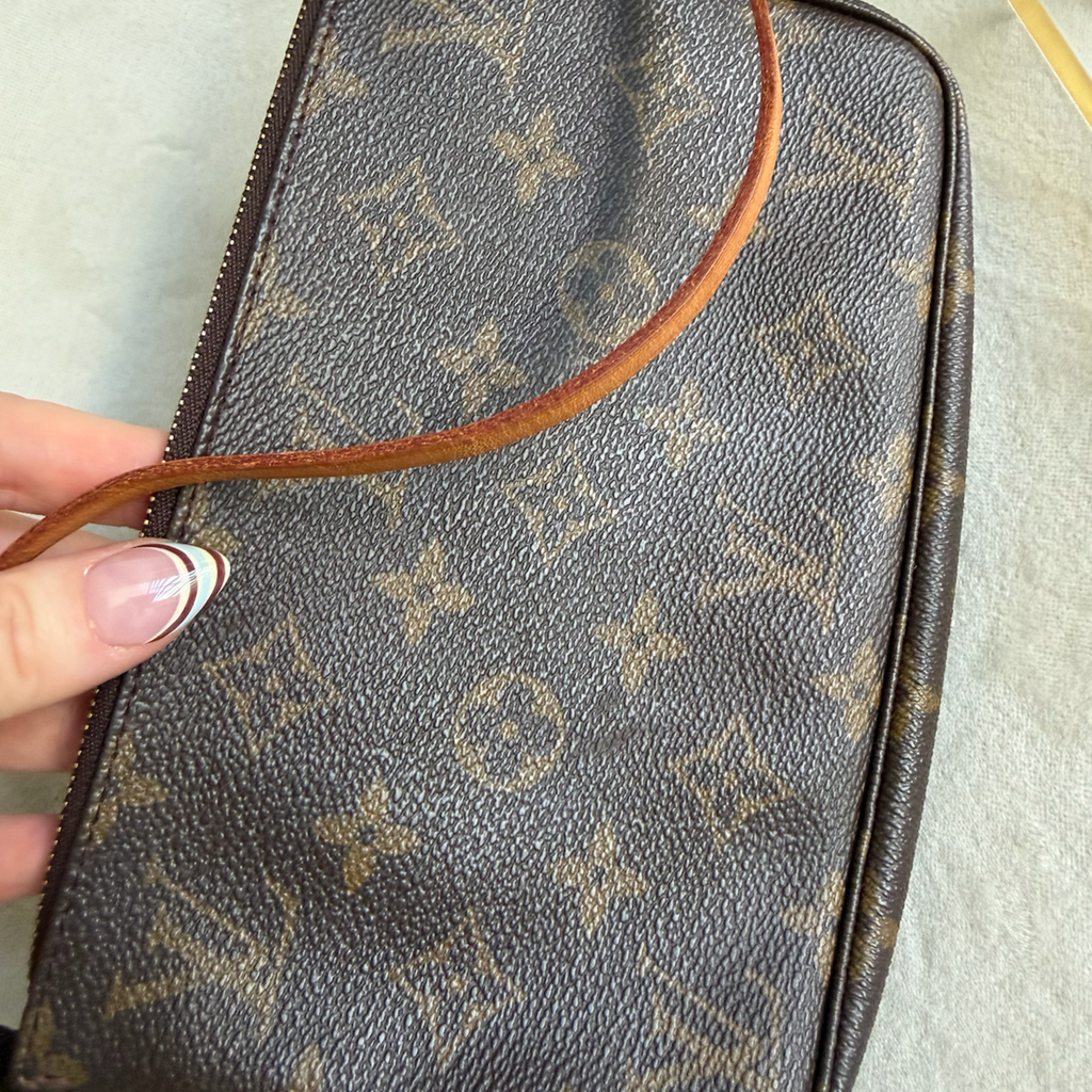 Louis Vuitton Pochette Accessoires