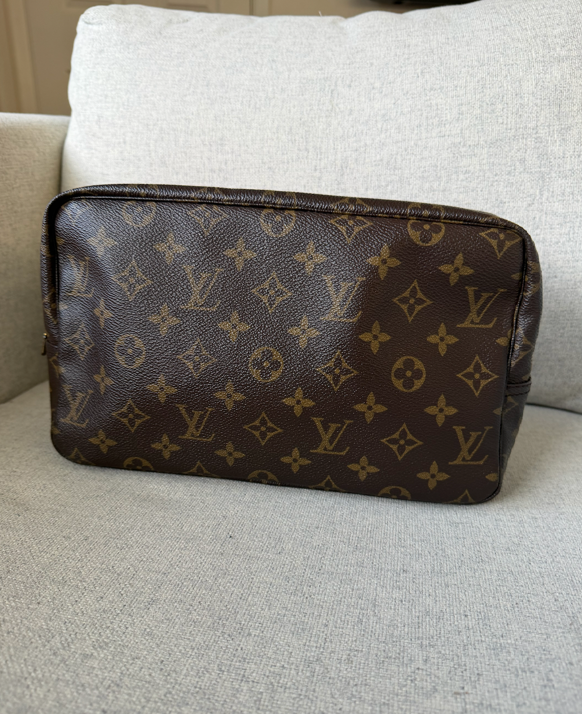 Louis Vuitton Trousse 28