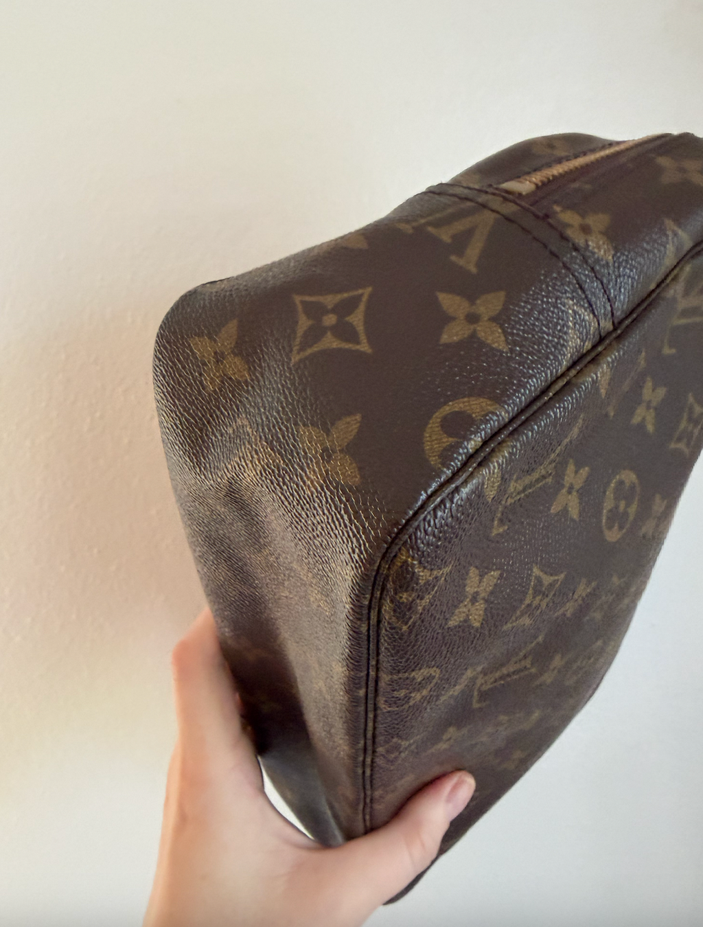 Louis Vuitton Trousse 28