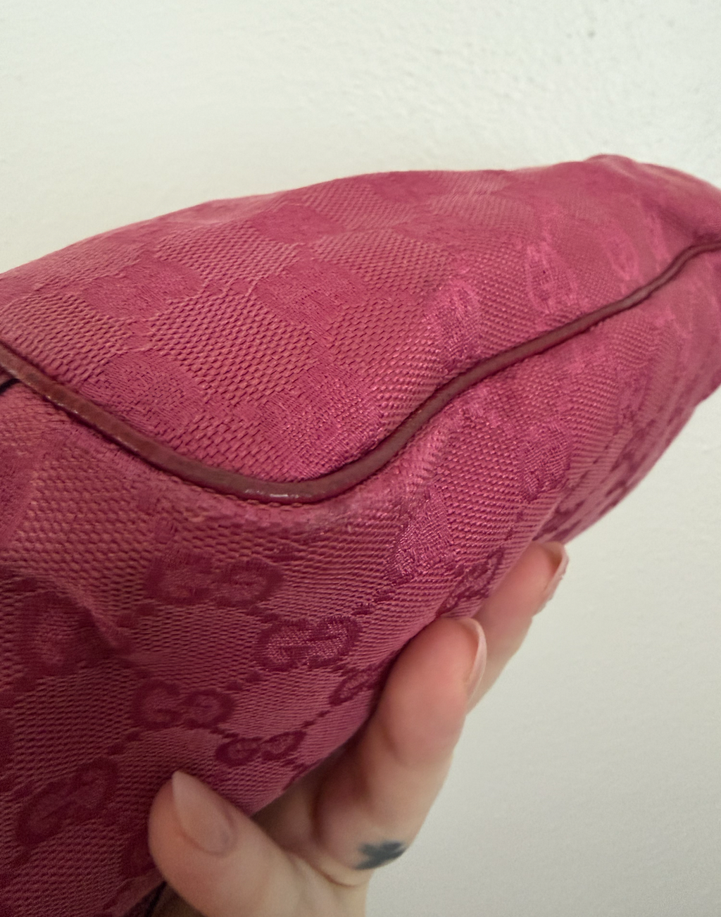 Gucci Pochette (boat bag)