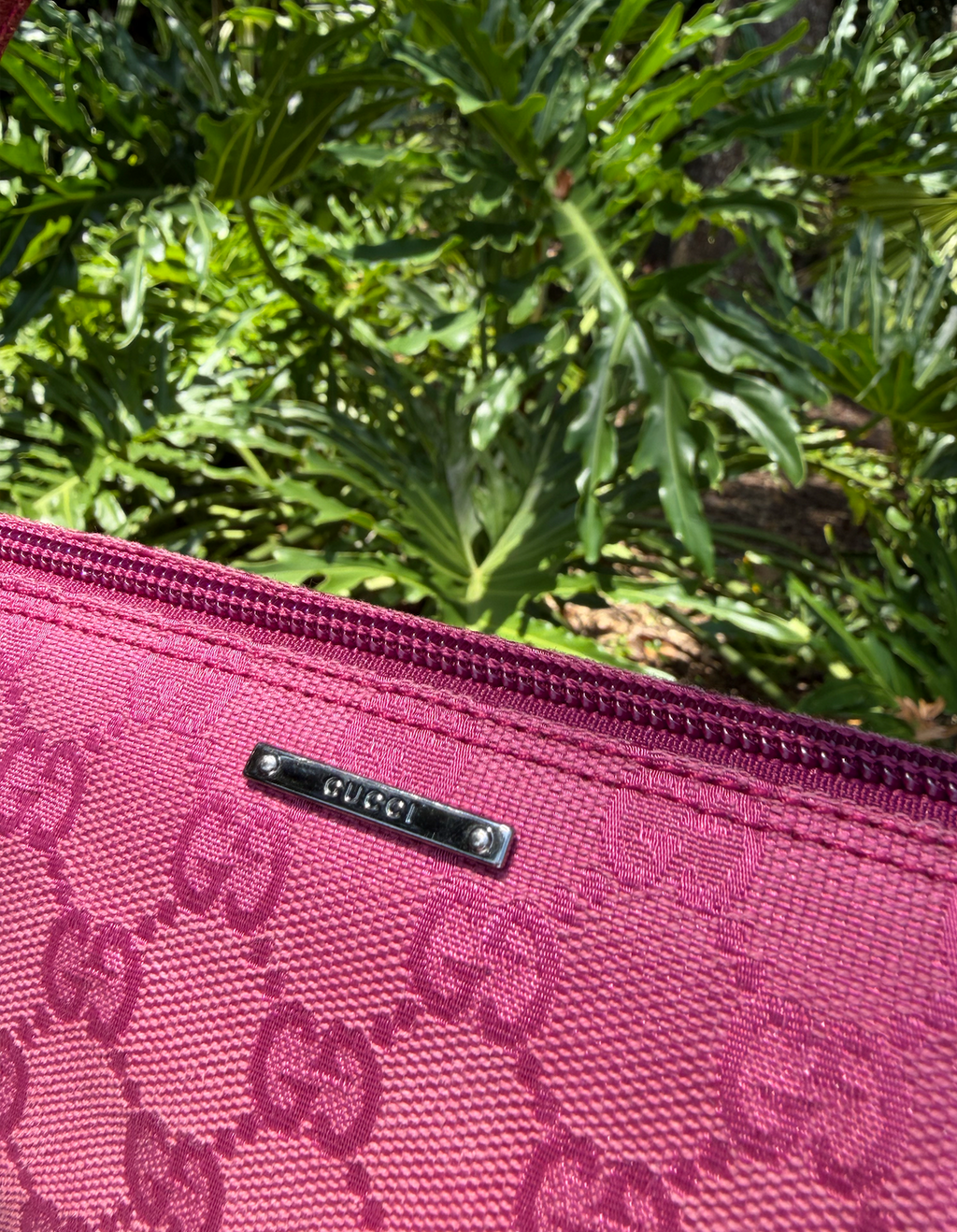 Gucci Pochette (boat bag)