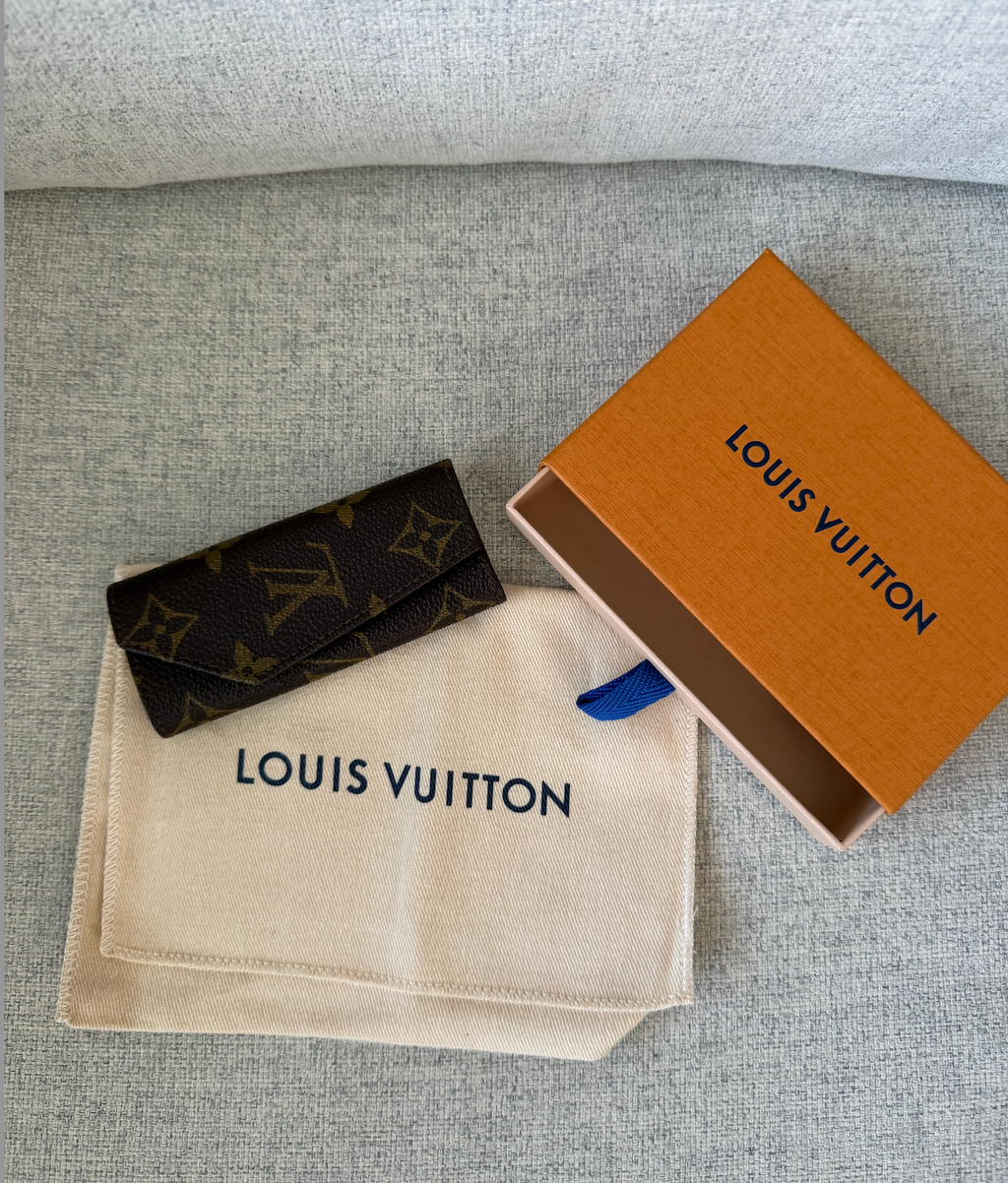 Louis Vuitton Monogram Key Holder (Dustbag/Box included)