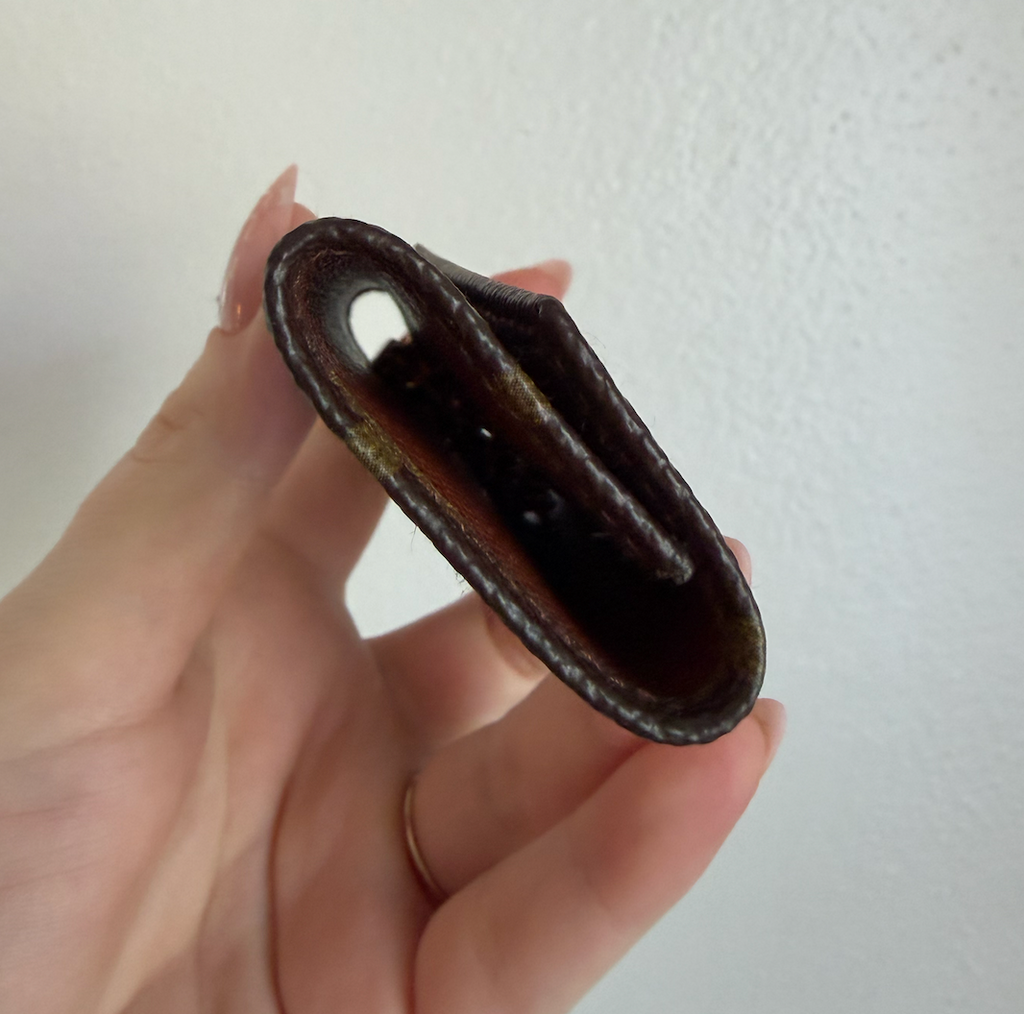 Louis Vuitton Monogram Key Holder (Dustbag/Box included)